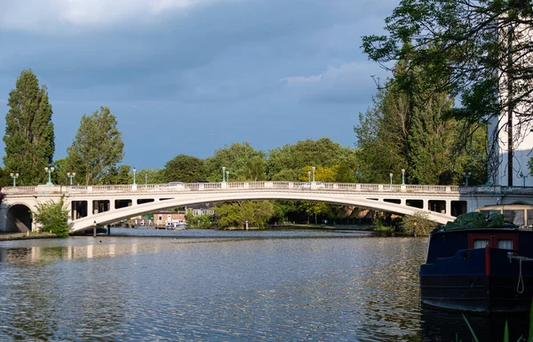 Lesebrücke im Sonnenschein — Stockfoto