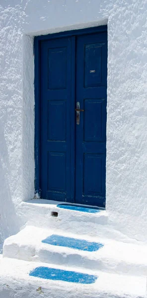 Porte de maison bleue — Photo