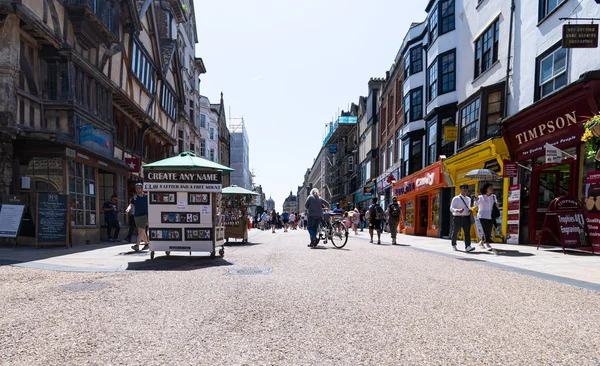 Compradores en Oxford — Foto de Stock