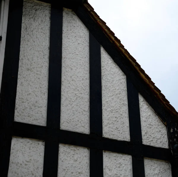 Részlet Egy Hamis Tudor Ház Blakc Gerendák Meghatározott Fehérre Meszelt — Stock Fotó