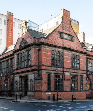 Birmingham, İngiltere - 17 Mart 2019: Birmingham ve Midland Enstitüsü, Cornwall Street 'te eğitimin desteklenmesi için bir vakıf
