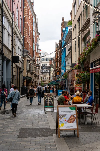 Londres Reino Unido Agosto 2019 Compradores Que Pasan Por Las — Foto de Stock