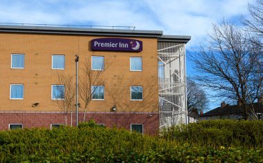 Dudley, İngiltere - 16 Mart 2020: Castlegate Yolu 'ndaki Premier Inn Oteli