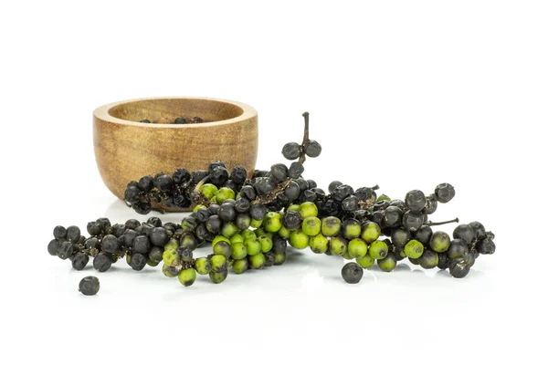 Drupe Verdi Acerbe Pepe Nero Fresco Con Una Ciotola Legno — Foto Stock