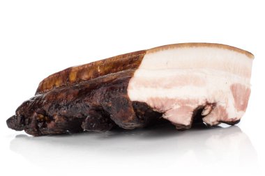 Tek parça üzerinde beyaz izole İngilizce pastırma füme