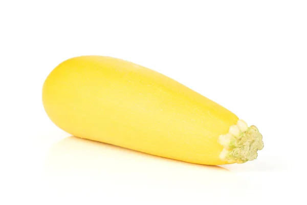 Eine Ganze Rohe Gelbe Zucchini Isoliert Auf Weiß — Stockfoto