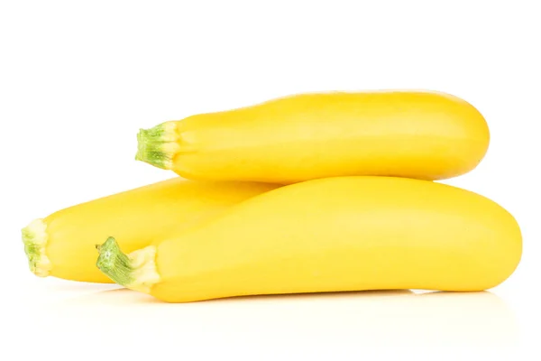 Groupe Trois Tas Entiers Courgettes Jaunes Crues Isolés Sur Blanc — Photo