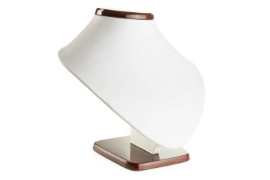 Beyaz izole bir bütün takı büstü