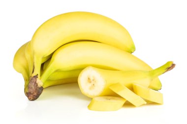 Yarım bütün sürü grup üç dilim beyaz arka plan üzerinde izole taze sarı muz