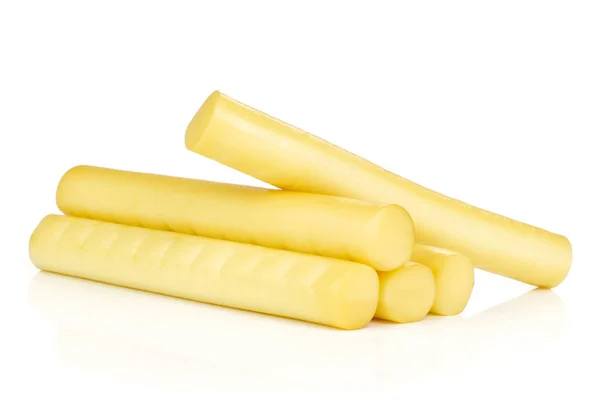 Grup beş bütün füme slovak dize peynir stick yığın beyaz arka plan üzerinde izole