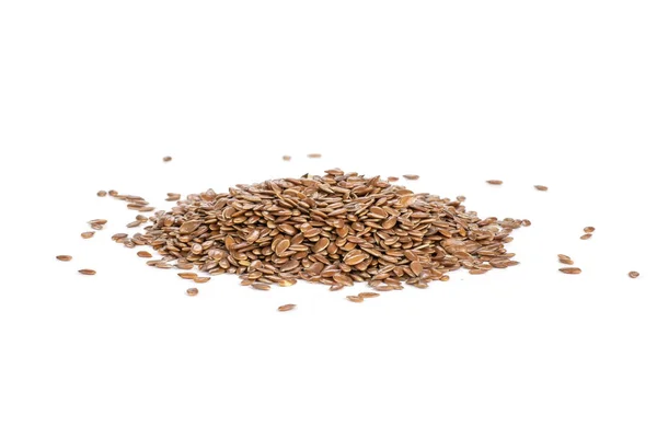 Wiele Całych Świeżych Brązowy Flaxseeds Sterty Białym Tle — Zdjęcie stockowe