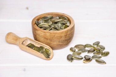 Gri Wood dövme kabak çekirdeği