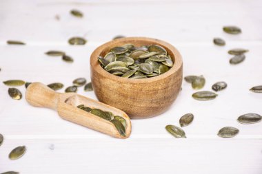 Gri Wood dövme kabak çekirdeği