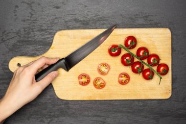 Tarifi adım adım farfalle roka ile gri taş yaprakları
