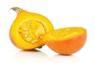 Taze kırmızı kuri kabak hokkaido beyaz izole.