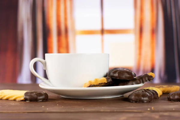 Lazy cookie with chocolate with curtains — Stock Photo, Image