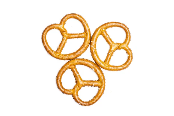 Mini gezouten pretzels geïsoleerd op wit — Stockfoto