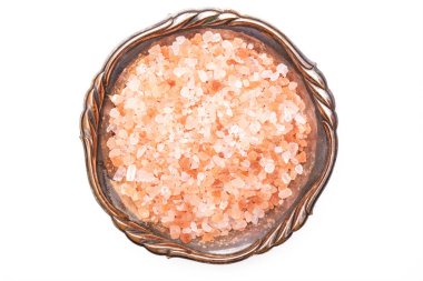 Pembe Himalaya tuz kristallerinin beyaz izole