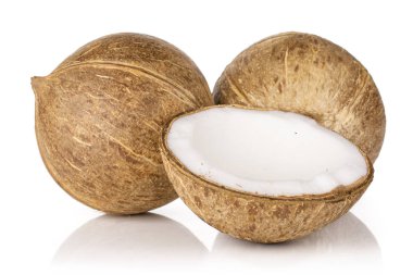 Beyaz izole taze biyo Hindistan cevizi