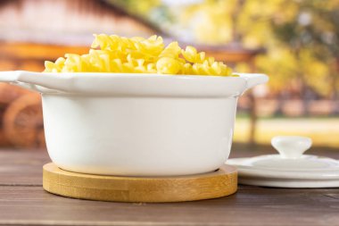 Ham İtalyan torti makarna sepeti ile