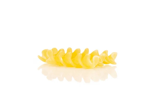 Ruwe Italiaanse torti pasta geïsoleerd op wit — Stockfoto