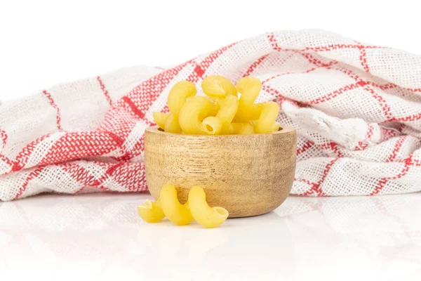 Cavatappi Pasta roh isoliert auf weiß — Stockfoto