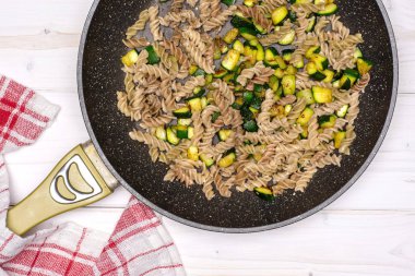 Düdük makarna kabak gri Wood ile