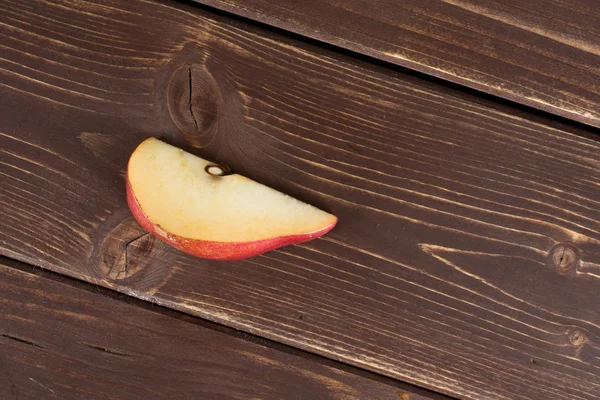 Anjou pera roja sobre madera marrón — Foto de Stock