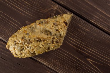 Kahverengi ahşap taze tahıl baget