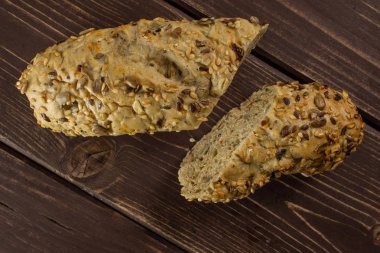 Kahverengi ahşap taze tahıl baget