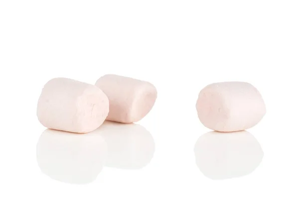 Söt fluffiga Marshmallow isolerad på vitt — Stockfoto