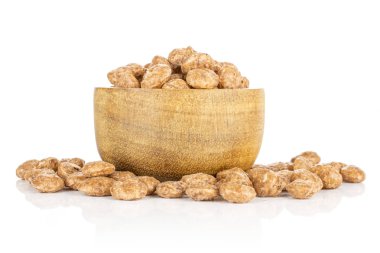 Choco topları tahıl beyaz izole