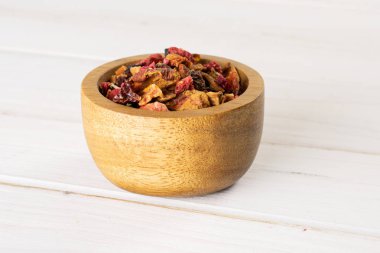 Gri ahşap lavander çilek çayı