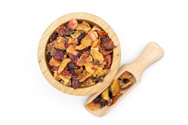 Lavander çilek çayı beyaz izole