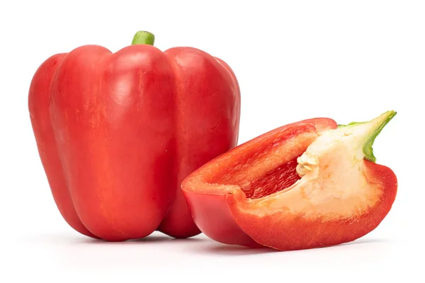 Κόκκινο bell pepper απομονώνονται σε λευκό — Φωτογραφία Αρχείου