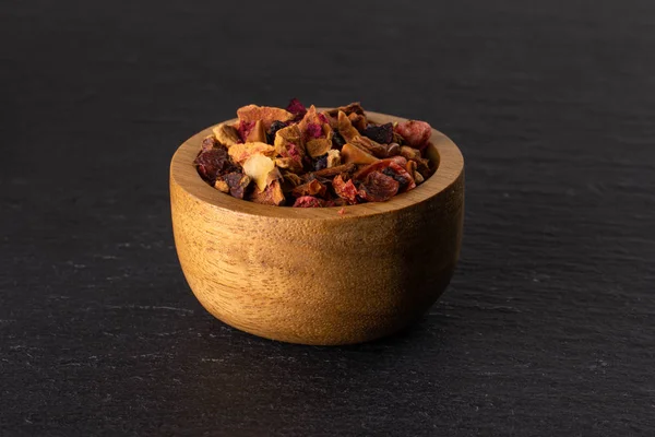 Gri taş üzerinde Lavander çilek çayı