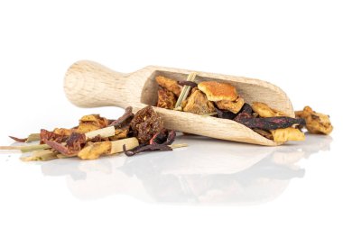 Karışık meyve çayı beyaz izole