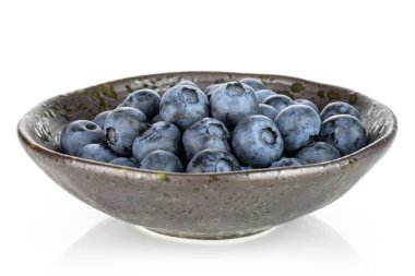 Fresj mavi böğürtlen beyaz izole