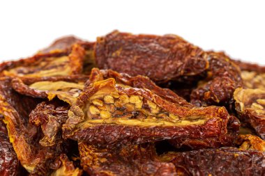 Kırmızı kurutulmuş domates beyaz izole