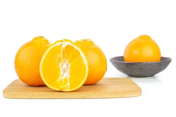 Pomarańczowy Minneola Tangelo izolowane na białym — Zdjęcie stockowe