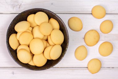 Gri ahşap tatlı sünger bisküvi