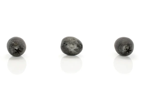 Pickled black olive isolated on white — Stock Photo, Image