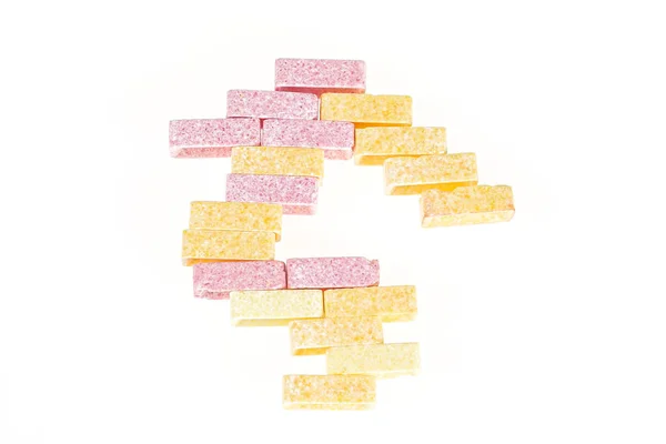 Sladké pastelové bonbóny izolované na bílém — Stock fotografie