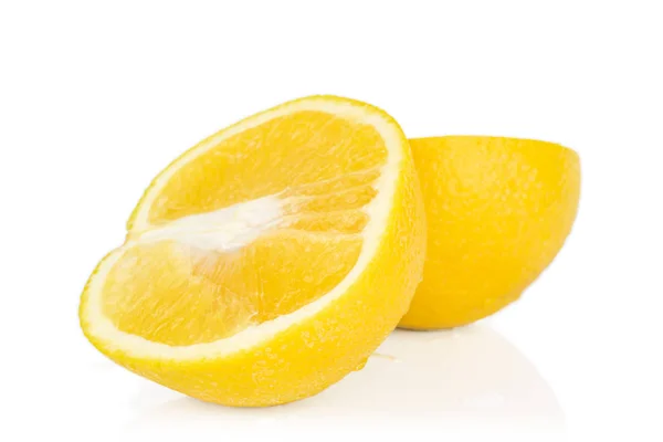 흰색으로 분리 된 신선 한 밝은 오렌지 — 스톡 사진