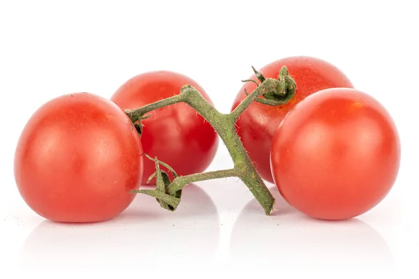 Pomodoro rosso fresco isolato su bianco — Foto Stock