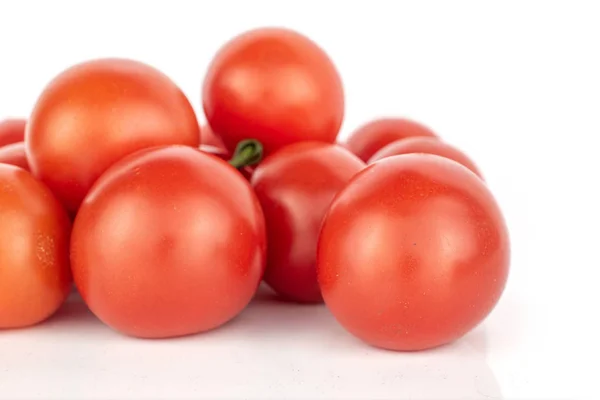 신선한 빨간 토마토 흰색 절연 — 스톡 사진