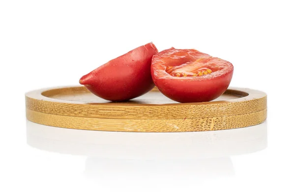 Tomate fresco de barao isolado sobre branco — Fotografia de Stock