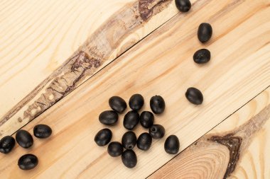 Siyah konserve zeytin