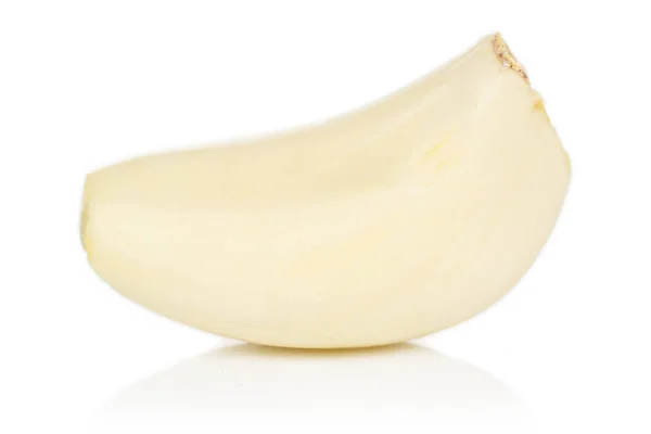 Λευκό αρωματικό σκόρδο απομονωμένο σε λευκό — Φωτογραφία Αρχείου