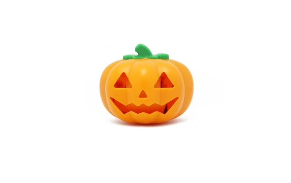 Хэллоуин тыква игрушка изолированы на белом фоне, с обрезки пути — стоковое фото